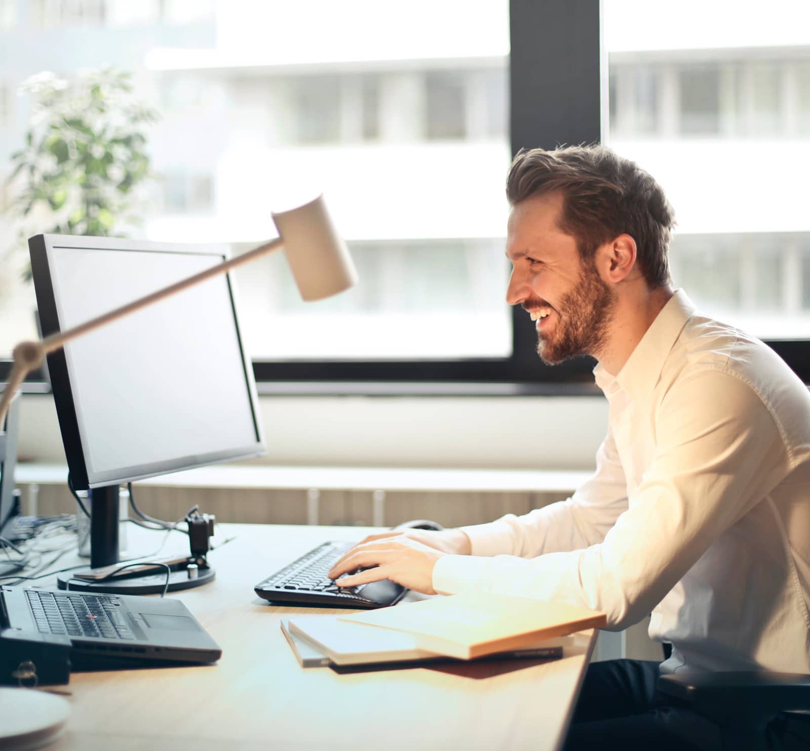 Pageheader-Blot-02_2021